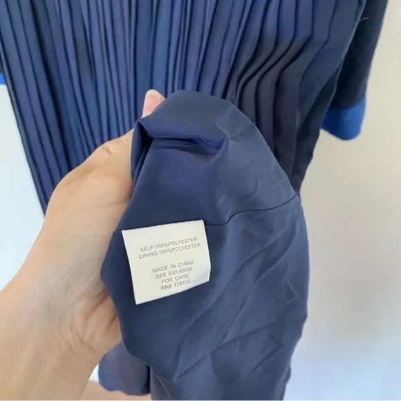 ModCloth Just My Typist Dress Women’s Sz 20 Pleated, Button Front Navy Blue - Picture 12 of 13